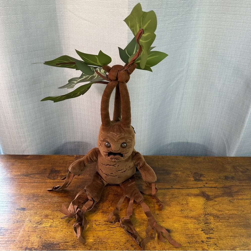 Harry Potter The Noble Collection Mandrake Electronic Interactive Plush Screams